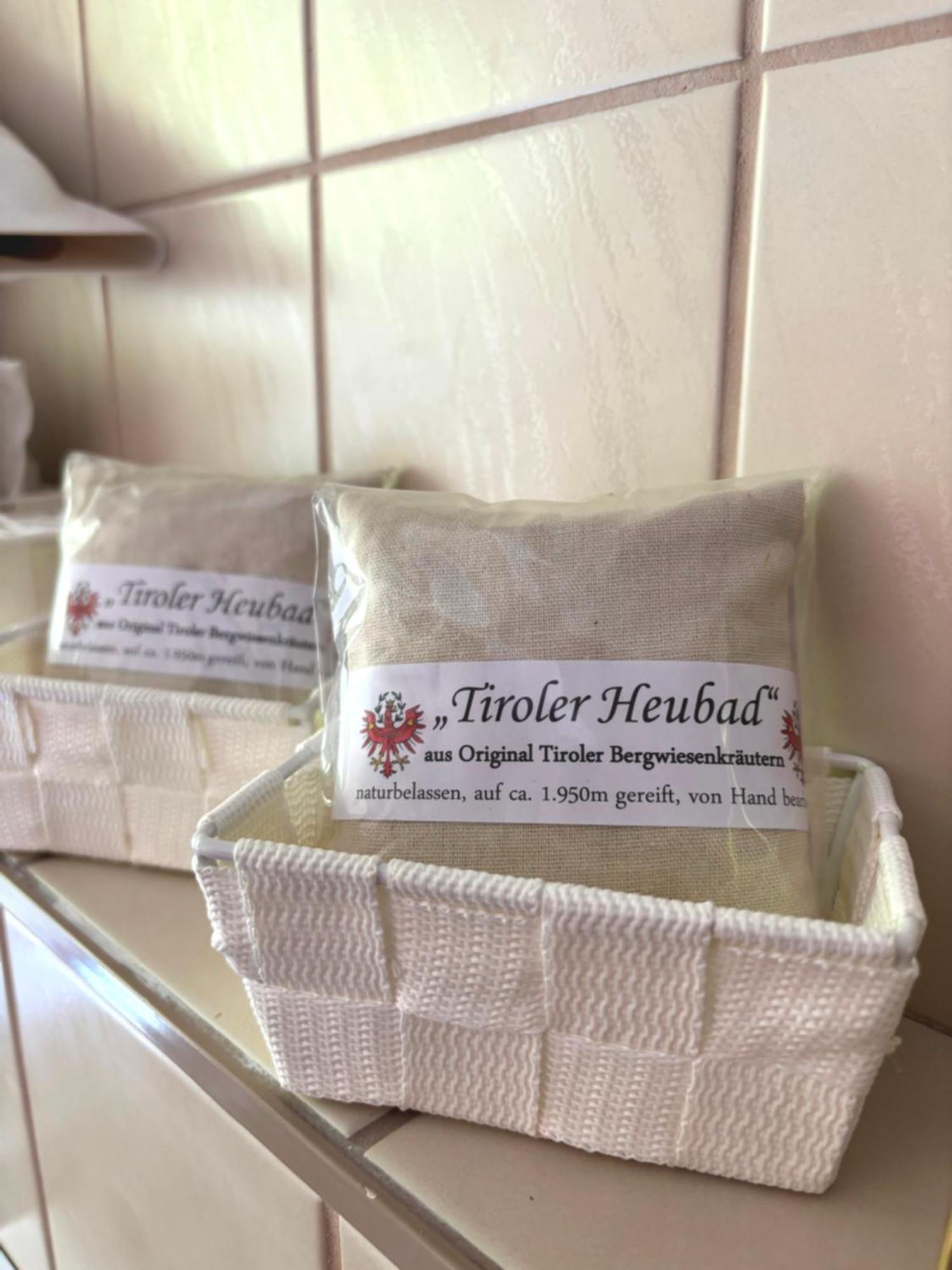 Lechtaler Alpenblick Landeck - Privatzimmer & Ferienwohnung 外观 照片