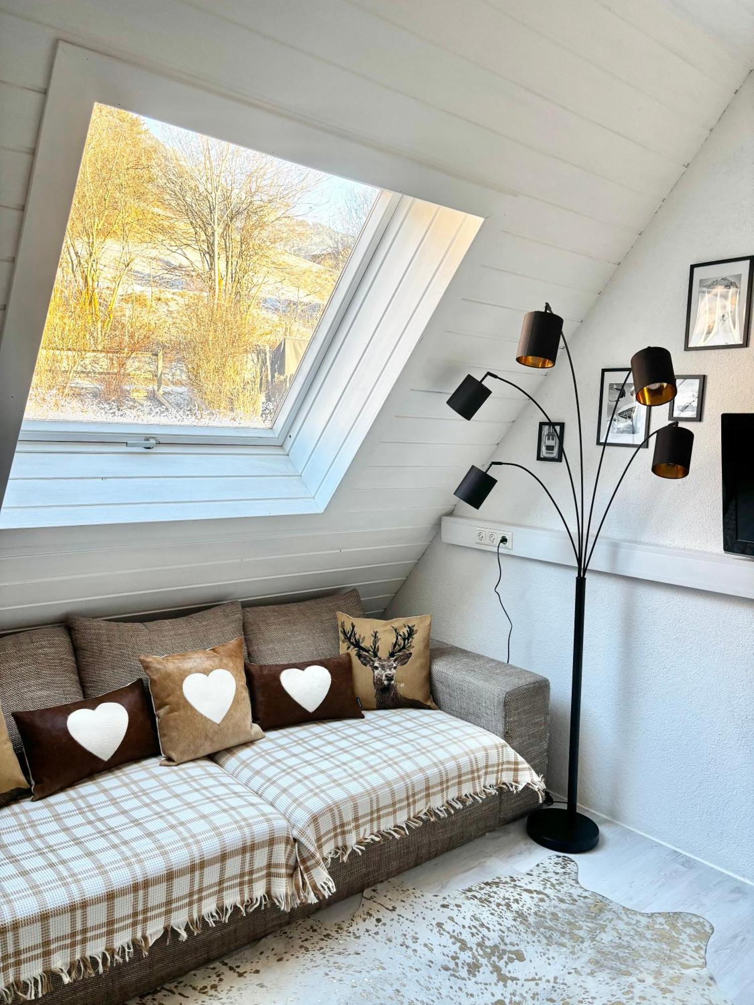 Lechtaler Alpenblick Landeck - Privatzimmer & Ferienwohnung 外观 照片