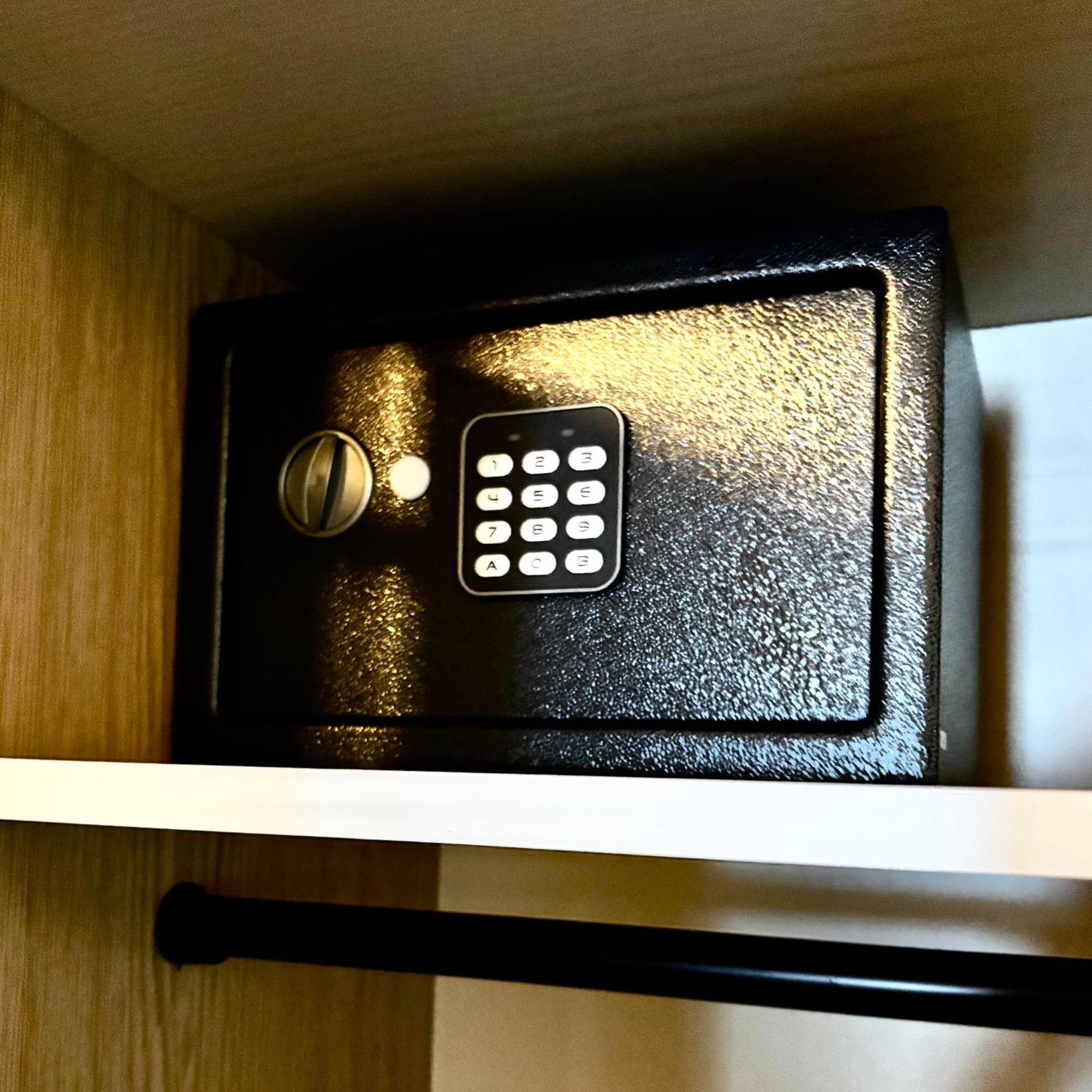 Lechtaler Alpenblick Landeck - Privatzimmer & Ferienwohnung 外观 照片